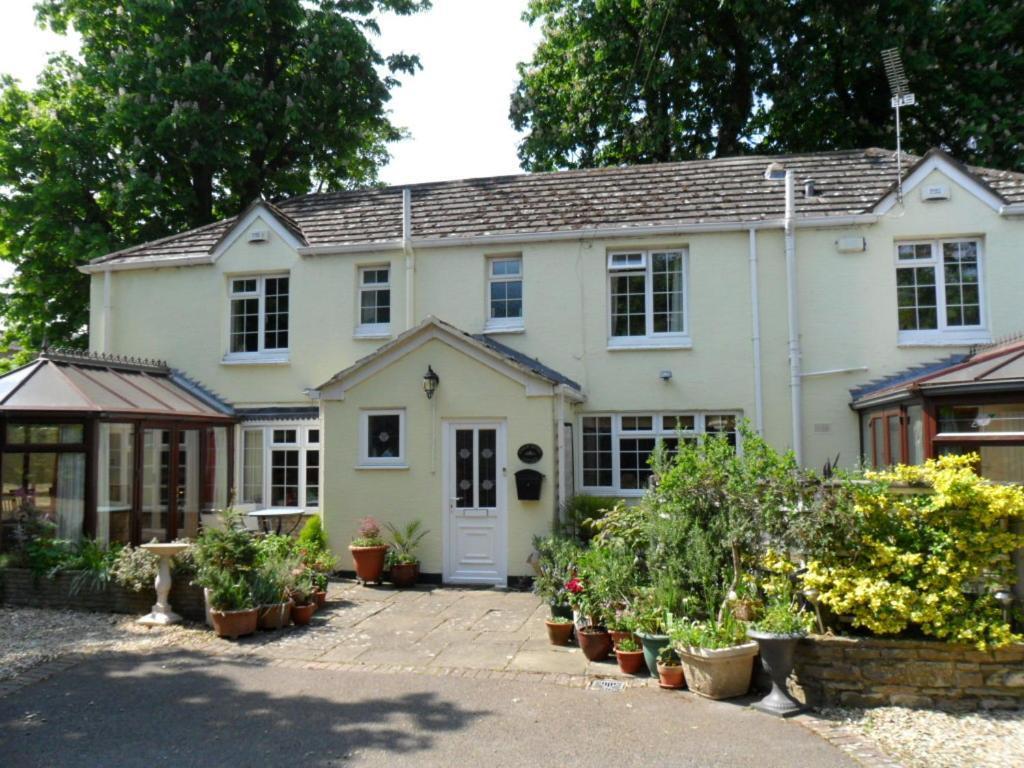 Coach House Cottage Bournemouth Phòng bức ảnh